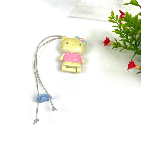 Hello Kitty Locket Necklace | Vintage McDonald’s Happy Meal Toy | Sanrio Collect - Picture 10 of 10